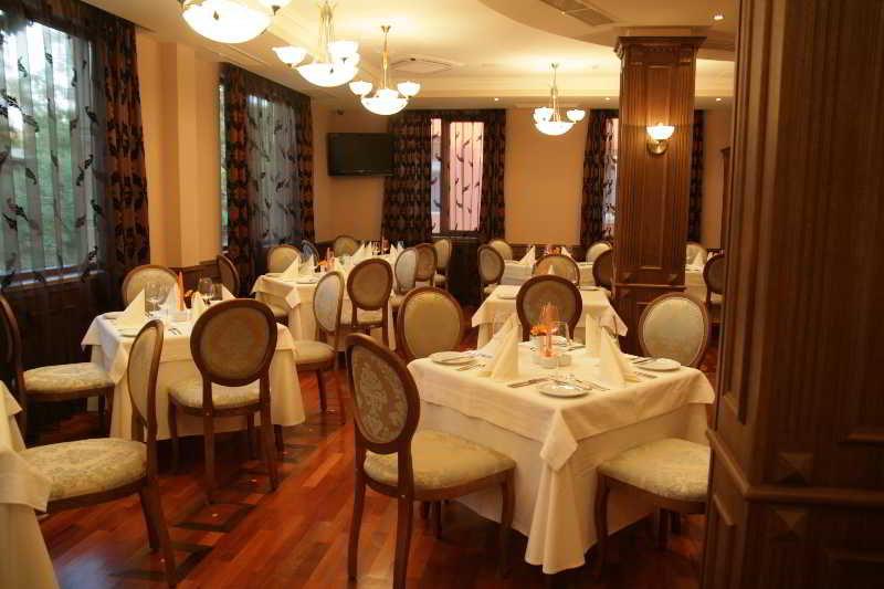 Hotel Club Central Hisarea Restaurant foto